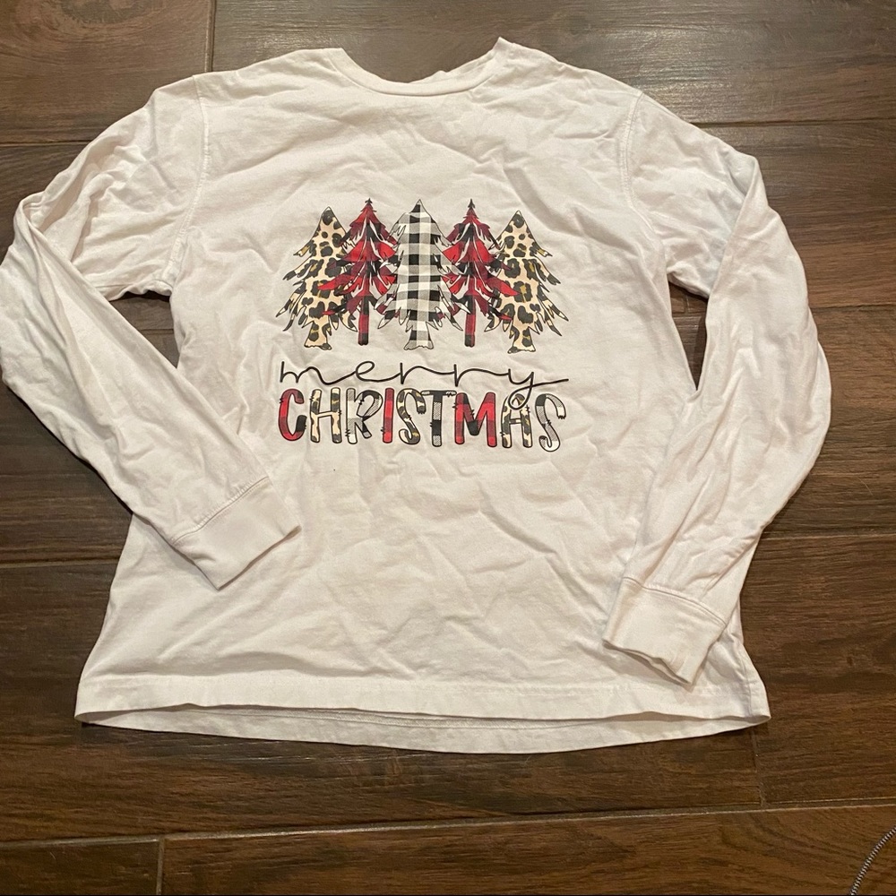 Merry Christmas long sleeve tee size medium